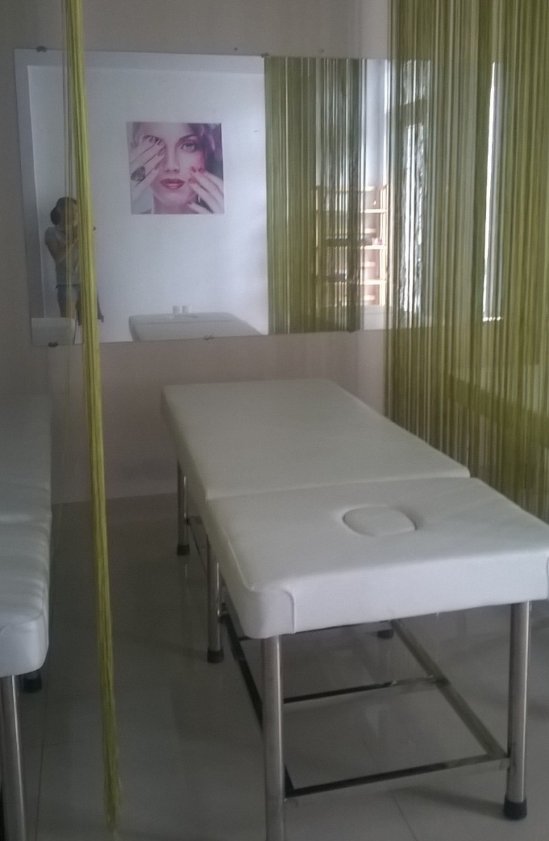 giường massage inox cao cấp không gĩ